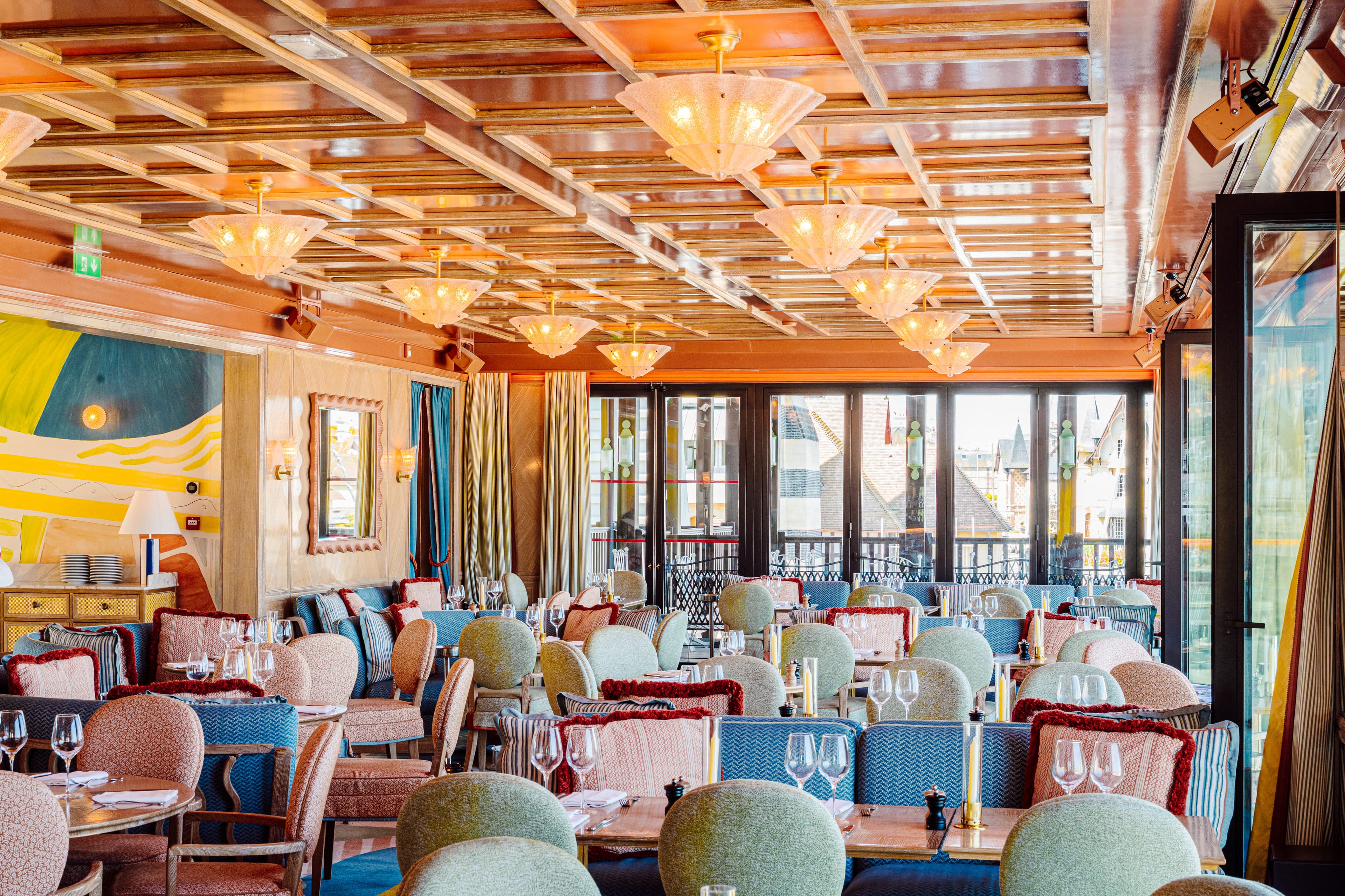 Restaurant Le Deauville, Deauville — вид 11, проект Domino Agency
