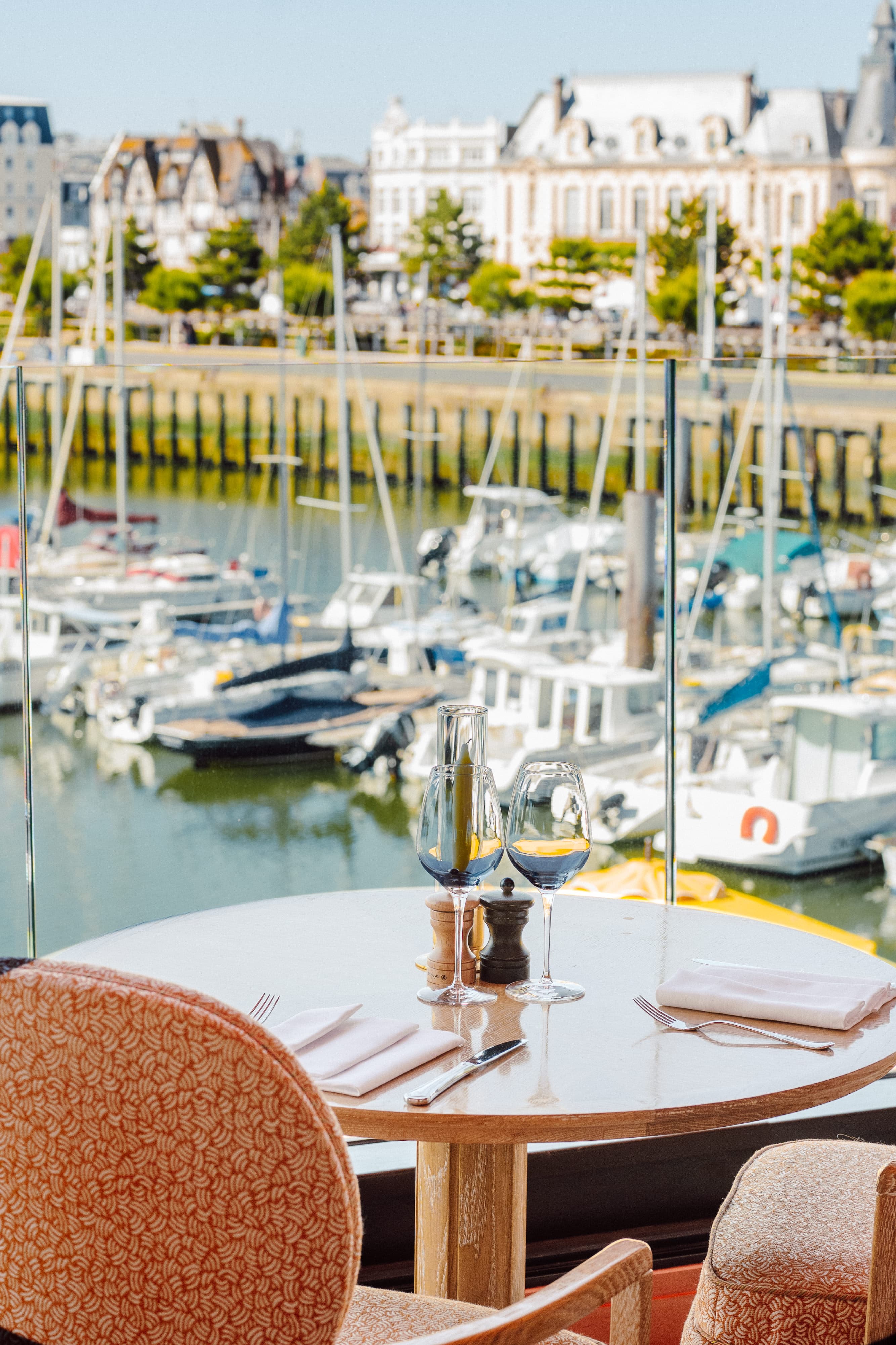 Restaurant Le Deauville, Deauville — вид 14, проект Domino Agency